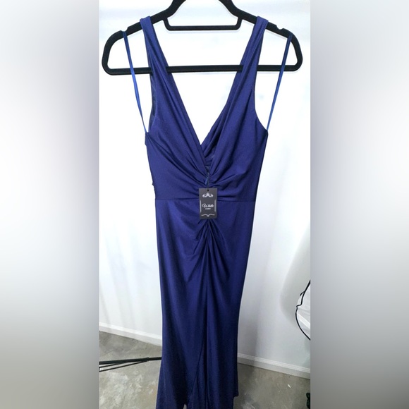 Blue Dress - Picture 2 of 3